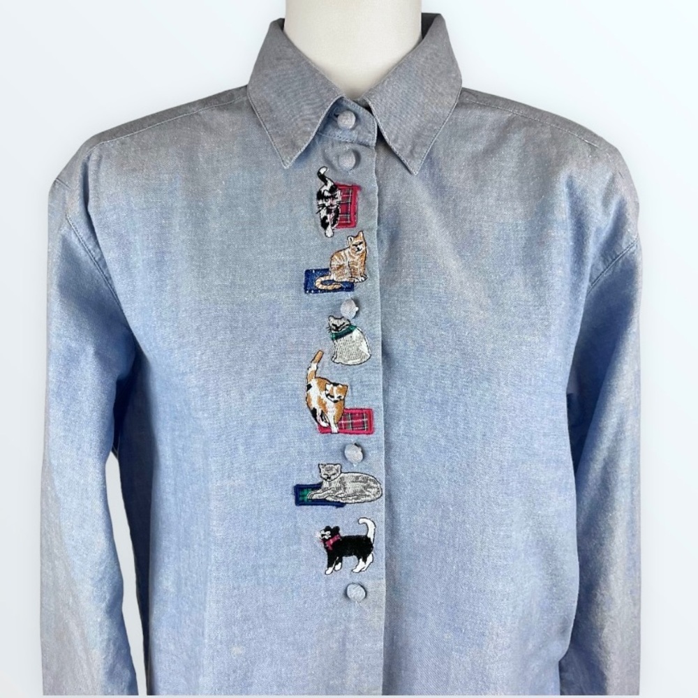 Cat Button Down Embroidered Shirt Womens Sz M